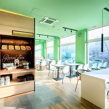 B&B Hotel เวทซ์ลาร์ ภายนอก รูปภาพ