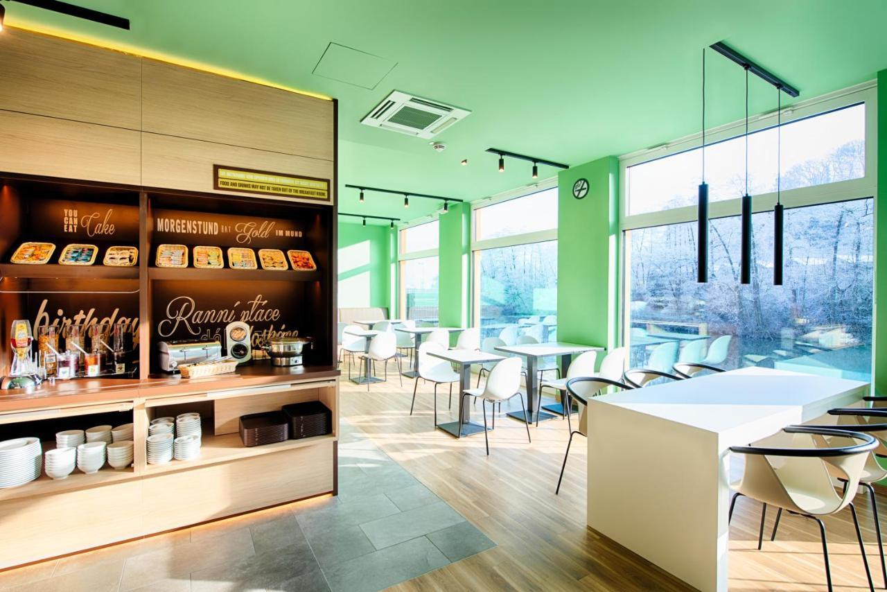 B&B Hotel เวทซ์ลาร์ ภายนอก รูปภาพ