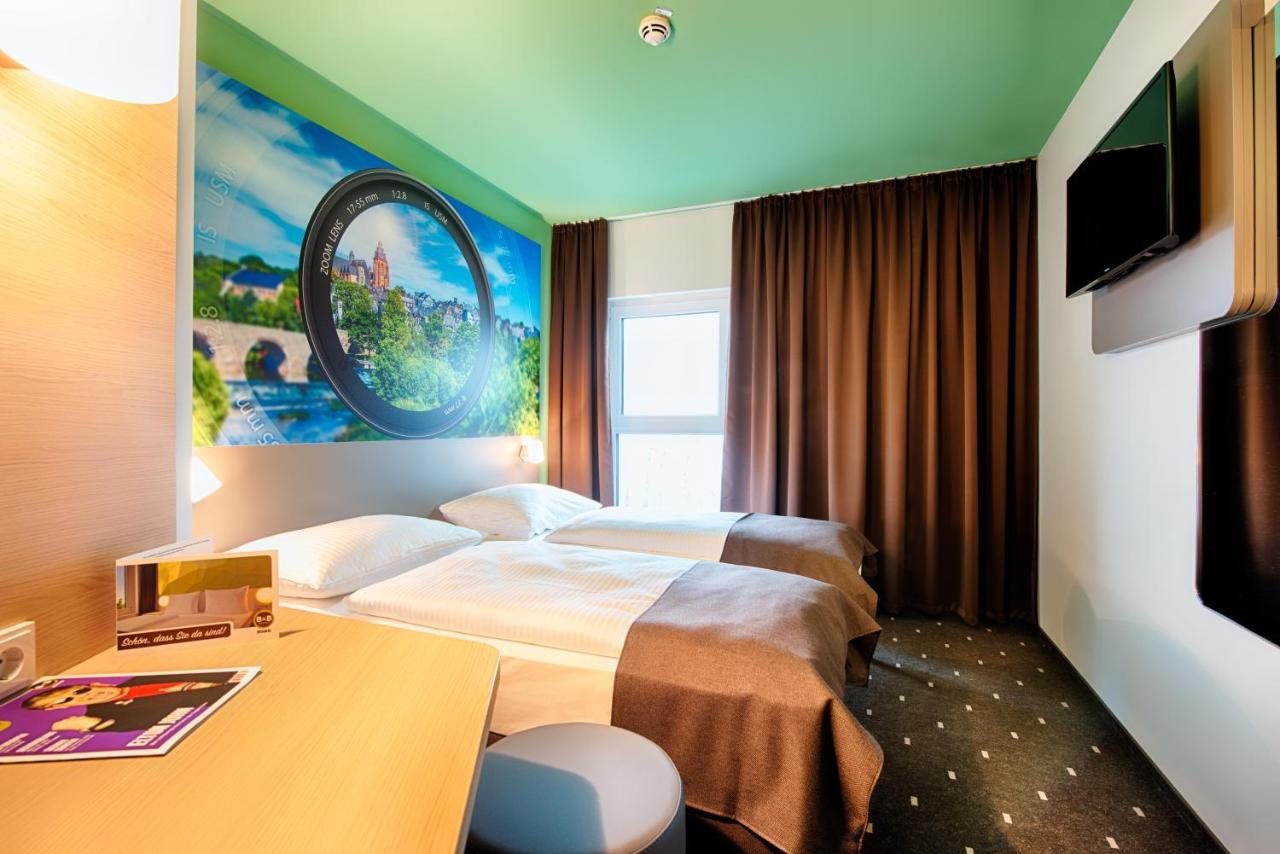 B&B Hotel เวทซ์ลาร์ ภายนอก รูปภาพ